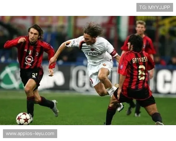 罗德里技术动作慢镜解析：中场大师的精准掌控力如何重塑比赛节奏