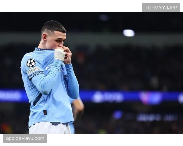 福登：从童年足球梦想到英超巨星，突破赛季表现亮眼