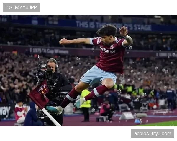 阿隆·克雷斯韦尔展现领袖风范，助西汉姆联状态回暖