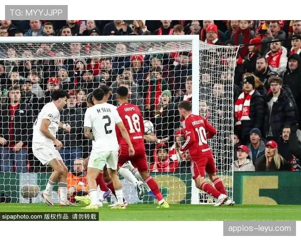 滕哈赫带队显成效，曼联状态回暖重拾竞争力